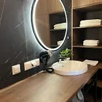 아파트 Party Avangarde Center 웨바