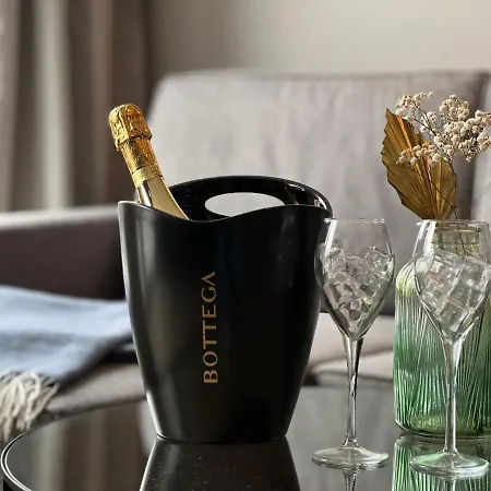 Party Avangarde Center * Łeba