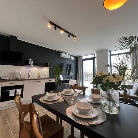 Party Avangarde City Center Apartment Leba