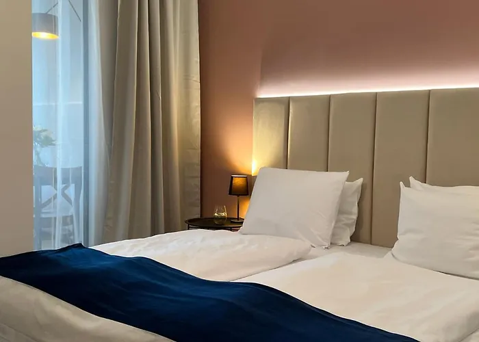 Party Avangarde Center